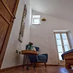 Stone Lace Apartman